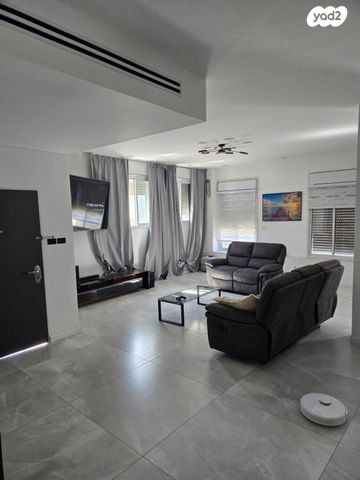 בית פרטי/ קוטג', וייצמן 27, קרית עקרון