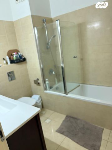 דירה, ביאליק, מרכז דרום, רעננה