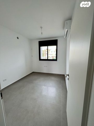 דירה, מרכז דרום, רעננה