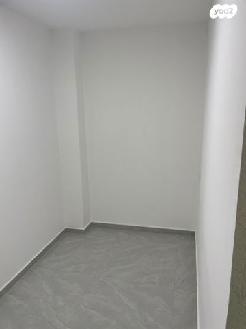 דירה, הלפר 22, הגבול רוטשילד, בת ים