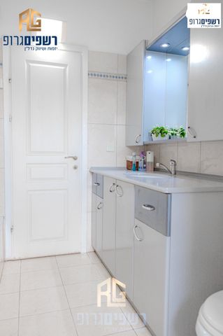 דופלקס, שיכוני מזרחי, כפר סבא