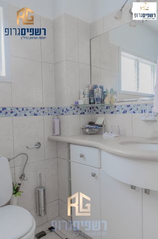 דופלקס, שיכוני מזרחי, כפר סבא