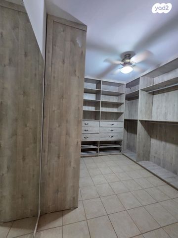 גג/ פנטהאוז, רעננה