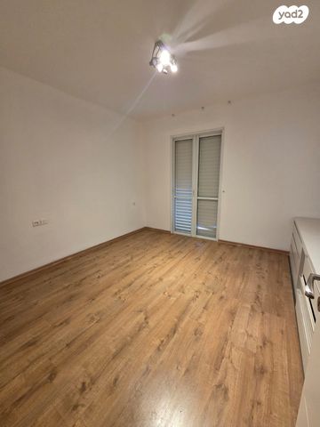 גג/ פנטהאוז, רעננה