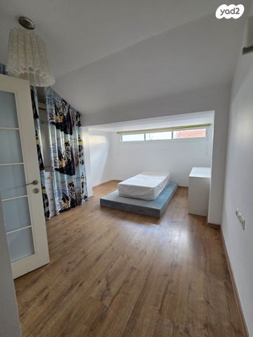 גג/ פנטהאוז, רעננה