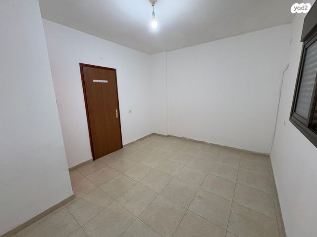 גג/ פנטהאוז, מורדי הגטאות 22, מרכז העיר, קרית אתא