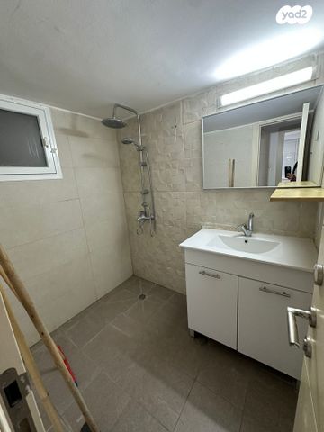 דירה, דוד רזיאל 67, תל עמל, חיפה