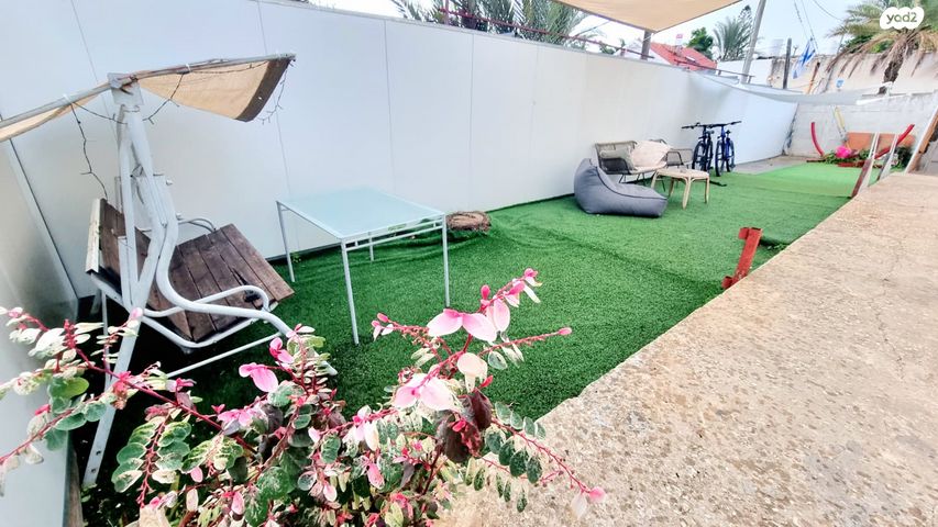 דירה, הרצליה