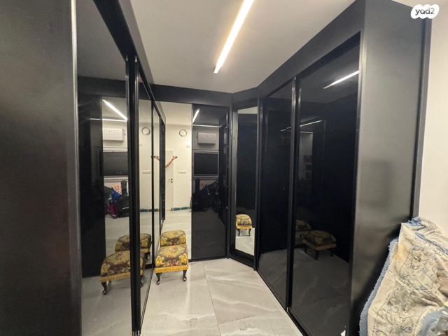 דירה, דרך מנחם בגין 144, מונטיפיורי, הרכבת, תל אביב יפו