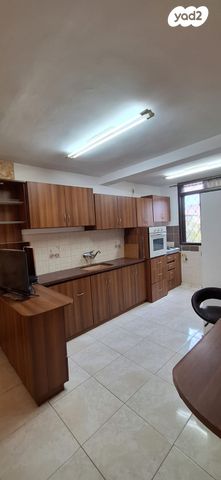 דירה, שדרות ג'יימס דה רוטשילד, קרית אליהו, חיפה