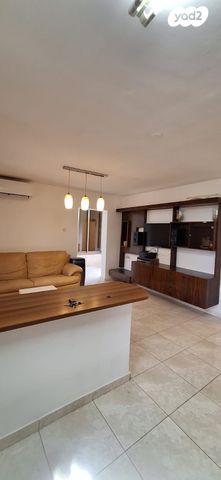 דירה, שדרות ג'יימס דה רוטשילד, קרית אליהו, חיפה