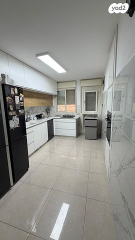 דירה, עמנואל זיסמן, ירושלים