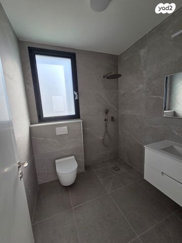 גג/ פנטהאוז, קרית טבעון