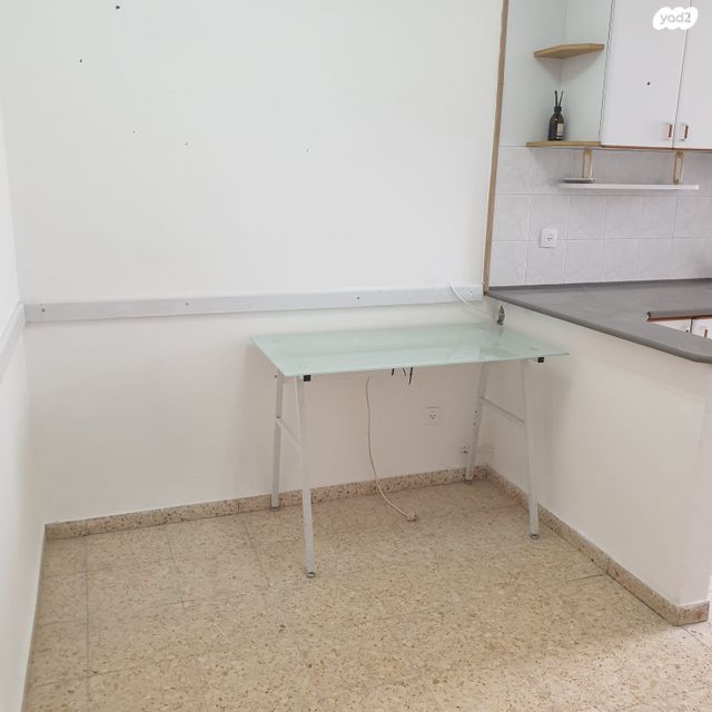 דירה, אבשלום, אברמוביץ', ראשון לציון