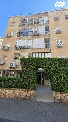 גג/ פנטהאוז, בר יהודה 39, דרום מערב ותיק, בת ים