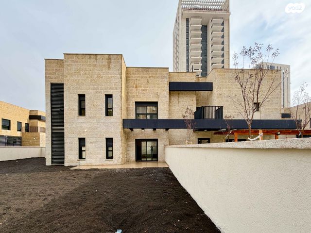 יצחק ארנסט נבנצל 