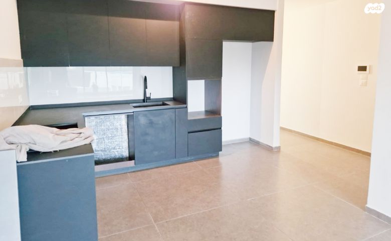 דירה, מעפילי אגוז 66, נווה חן, תל אביב יפו