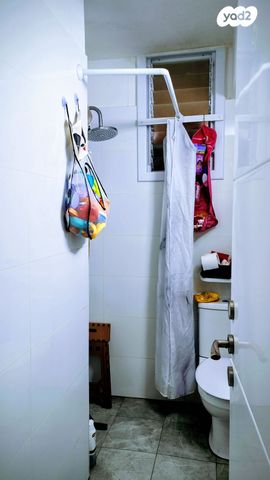 דירה, רחבעם זאבי, מרכז מזרחי, נס ציונה