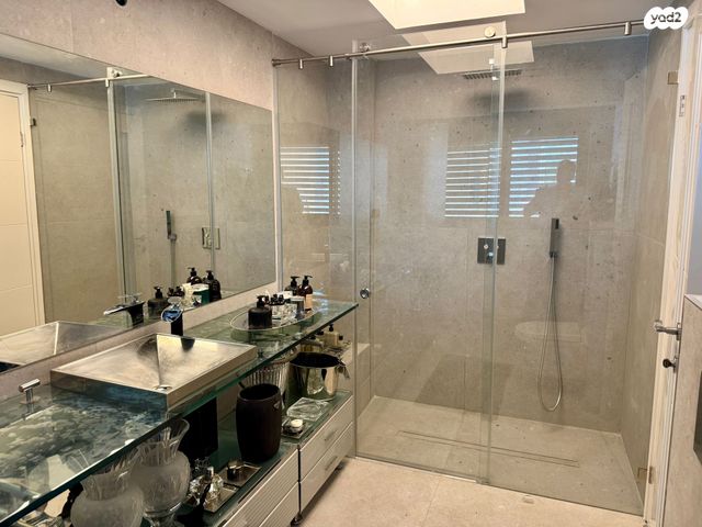 דירה, הדר, הוד השרון