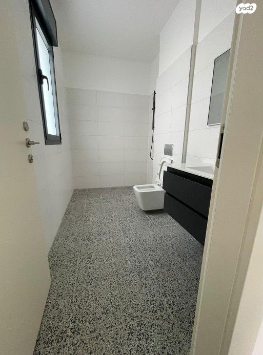 דירה, דניאל 3, ניצנה, בת ים