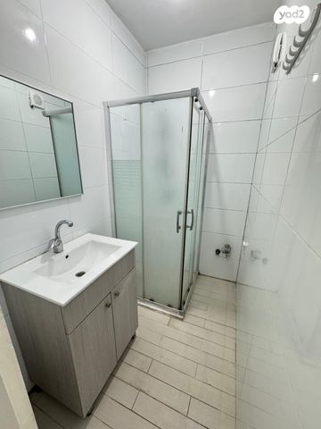 דירה, שדרות הנרייטה סולד 25, קרית ים