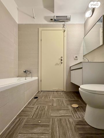 דירת גן, יצחק ארנסט נבנצל, מורדות ארנונה, ירושלים