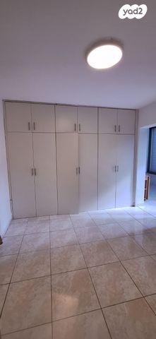 דירה, שדרות ג'יימס דה רוטשילד, קרית אליהו, חיפה