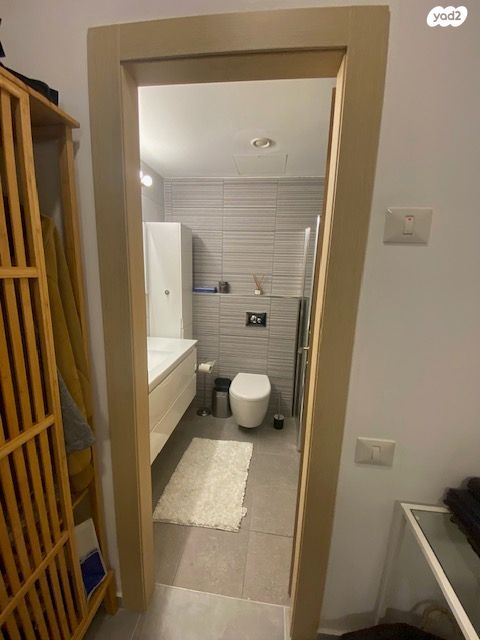 דירה, גרציאני יצחק, גני שרונה, קרית הממשלה, תל אביב יפו