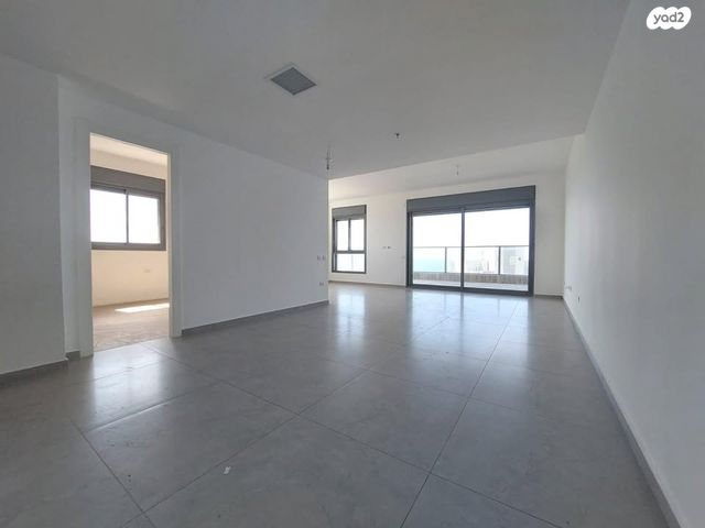 דירה, אמנון ליפקין שחק 1, נוף הטיילת, נתניה