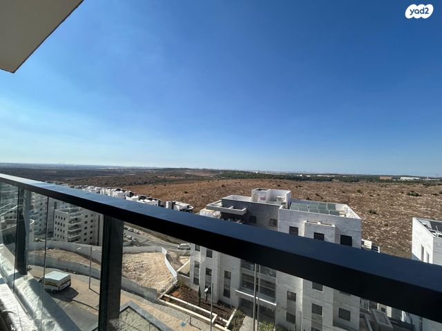 דירה, שמעון פרס, מורשת, מודיעין מכבים רעות