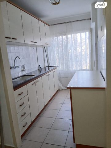 דירה, קרית אתא