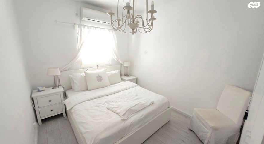 גג/ פנטהאוז, בר יהודה 39, דרום מערב ותיק, בת ים