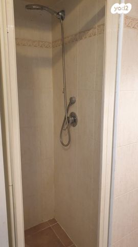 דירה, אבשלום, אברמוביץ', ראשון לציון