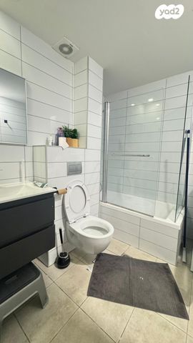 דירה, תש"י, שכונת הראשונים, רמת גן