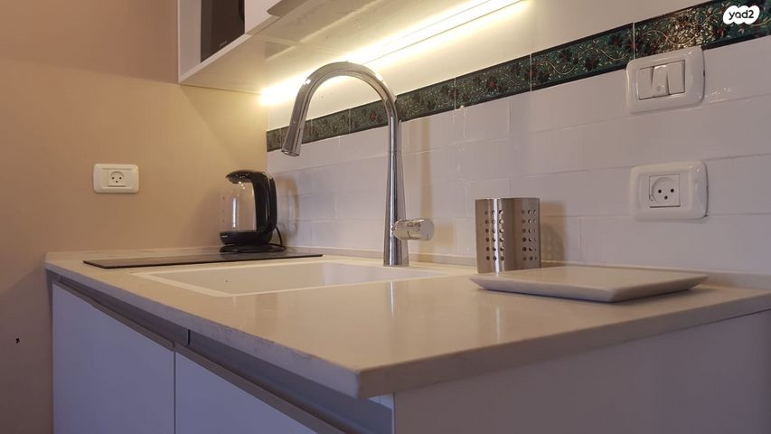 דירה, השיקמה 3, מחנה יהודה - לב העיר, ירושלים