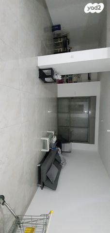 דירה, יונתן נתניהו, ברנע, אשקלון