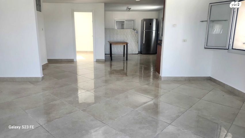 דירת גן, נווה מיכאל