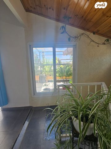 גג/ פנטהאוז, פרדס חנה כרכור