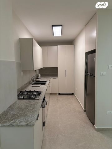 בנימין מטודלה 