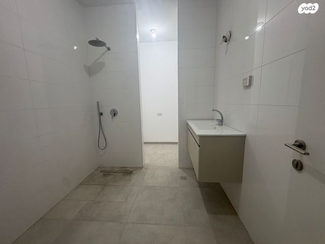 דירה, השומר, שיכון עובדים, טבריה