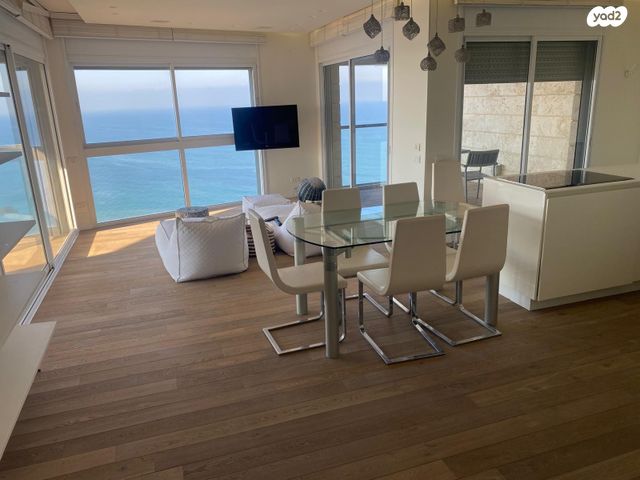 דירה, שדרות העצמאות 1, בת ים