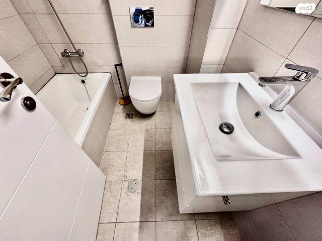 דירה, יוסף פעמוני, בבלי, תל אביב יפו