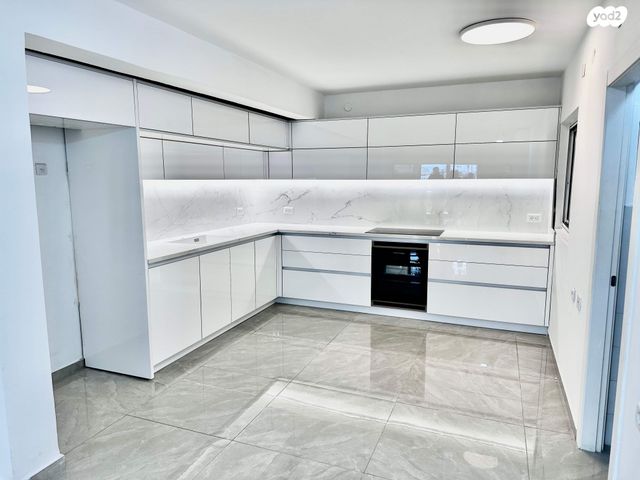 דירה, יוסף פעמוני, בבלי, תל אביב יפו