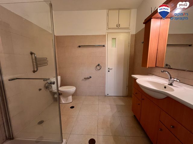 דירה, הגיבורים, מרכז העיר, חדרה