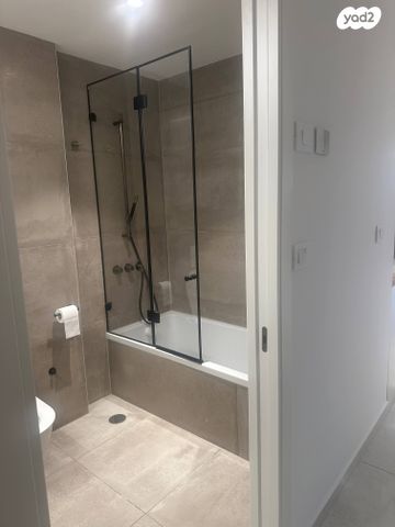 דירה, ש"י עגנון 28, כוכב הצפון, תל אביב יפו