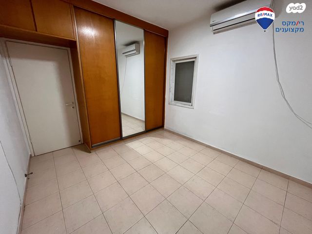 דירה, הגיבורים, מרכז העיר, חדרה