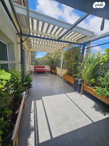 גג/ פנטהאוז