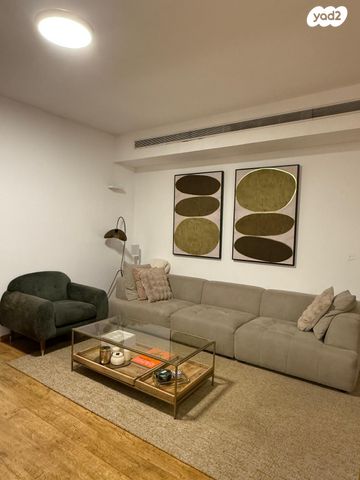 דירה, נווה גן, רמת השרון