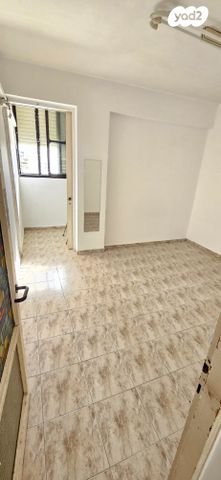 דירה, כיכר וייצמן 5, מרכז, קרית עבודה, חולון