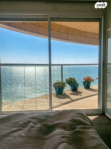 שדרות העצמאות 1